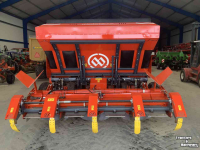 Kartoffellegemaschine Miedema CP42 bekerpootmachine| aanaardkap | Erosionstop | dewulf