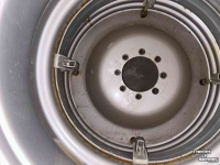 Räder, Reifen, Felgen & Distanzringe  4x480/80-42. 2x270/95-36  2x16,9-28