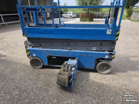 Scherenarbeitsbühnen Genie GS 2032