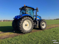 Schlepper / Traktor New Holland T7.225 Autocommand
