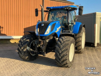 Schlepper / Traktor New Holland T 7.230