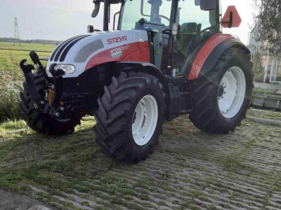 Schlepper / Traktoren Case-IH Farmall Kompakt Vestrum Maxxum