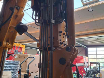 Mähausleger mit Schlegelmäher Herder MBKA 512SH