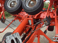 Kreiselheuer Kuhn GF 10812 T Cirkelschudder / Hooischudder