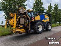 Feldhäcksler New Holland FR780
