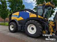 Feldhäcksler New Holland FR780