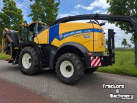 Feldhäcksler New Holland FR780