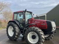 Schlepper / Traktor Valtra 8950