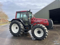 Schlepper / Traktor Valtra 8950