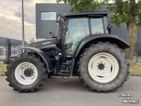 Schlepper / Traktor Valtra N142