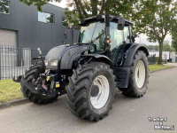 Schlepper / Traktor Valtra N142