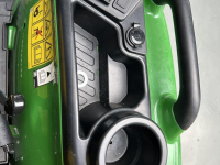 Obsttraktor John Deere 3038E