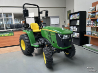 Obsttraktor John Deere 3038E
