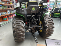 Obsttraktor John Deere 3038E
