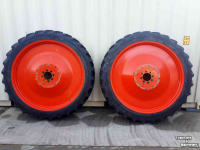Räder, Reifen, Felgen & Distanzringe Good Year 270/85R50 en 320/85R32