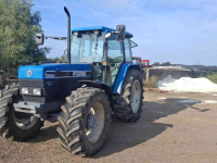 Schlepper / Traktor Ford 7840