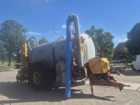 Gülletankwagen / Güllefässer Vredo 9800e