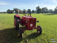 Oldtimers McCormick D326