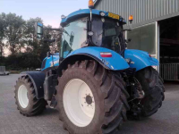 Schlepper / Traktor New Holland T7210
