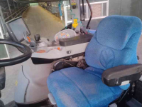 Schlepper / Traktor New Holland T7210