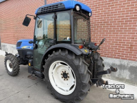 Schlepper / Traktor New Holland T4040N
