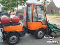 Obsttraktor Holder c240