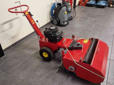 Kehr- und Kehrsaugmaschinen Sweep W 0750 HHB