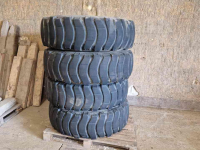 Räder, Reifen, Felgen & Distanzringe Alliance 15.5 R25 Tubeless A600