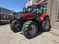 Schlepper / Traktor Case-IH Farmall 100M