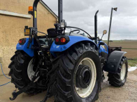 Schlepper / Traktor New Holland T4.75s