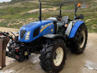 Schlepper / Traktor New Holland T4.75s