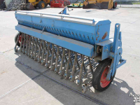 Drillmaschine  Pijpenzaaimachine graszaaimachine zaaimachine opbouwzaaimachine