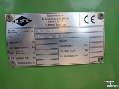 Siloblockschneider Strautmann Hydrofox HX 4 met hefmast