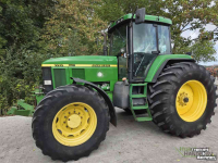 Schlepper / Traktor John Deere 7700