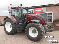 Schlepper / Traktor Valtra T174 VERSU