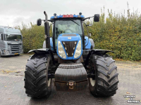 Schlepper / Traktor New Holland T7060 autocommand