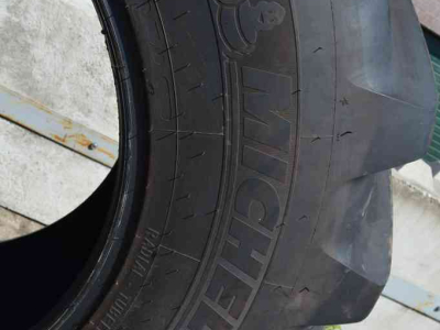 Räder, Reifen, Felgen & Distanzringe Michelin 480/70r28