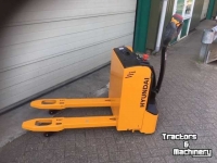 Elektrohubwagen Hyundai EP 18 electrische palletwagen