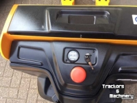 Elektrohubwagen Hyundai EP 18 electrische palletwagen