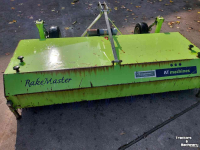 Kehrmaschine  KUNSTGRASREINIGER RAKEMASTER