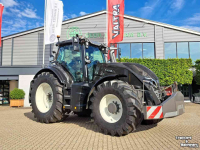Schlepper / Traktor Valtra Q305