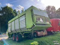 Lade- und Dosierwagen Claas Sprint 445S