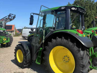 Schlepper / Traktor John Deere 6100M