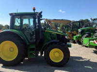 Schlepper / Traktor John Deere 6100M