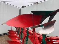 Pflüge Kverneland 2500S i-Plough ploeg met nieuwe slijtdelen!