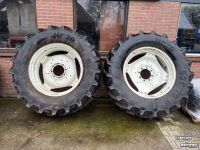 Räder, Reifen, Felgen & Distanzringe Mitas AC70 520/70R38 en 420/70R28 wielen