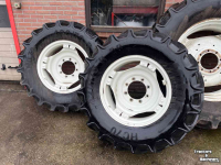 Räder, Reifen, Felgen & Distanzringe Mitas AC70 520/70R38 en 420/70R28 wielen