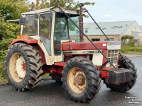 Schlepper / Traktor International 844 SB