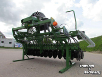 Drillmaschine Amazone Avant 3002 Aanbouwzaaimachine