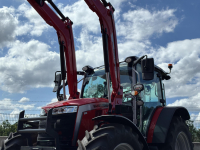 Schlepper / Traktor Massey Ferguson 5M.115 D4